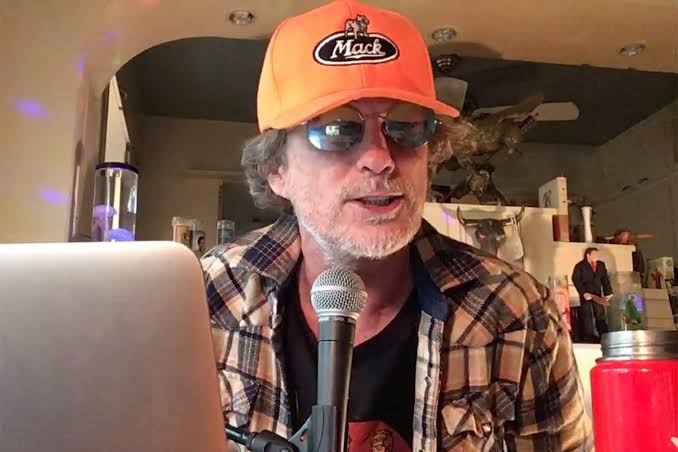 What Is Johnny Hardwick Current Net Worth? Find Out Here! - Crossover 99