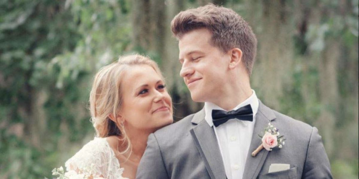 Who is Barrett Carnahan Dating?