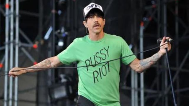 Is Anthony Kiedis Gay