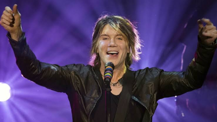 johnny rzeznik plastic surgery