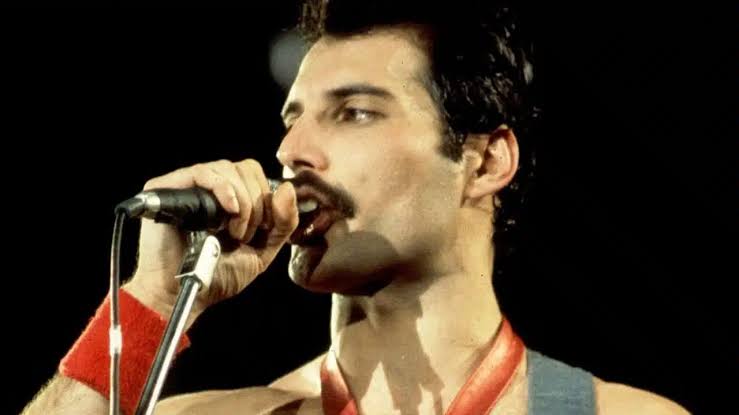 freddie mercury religion