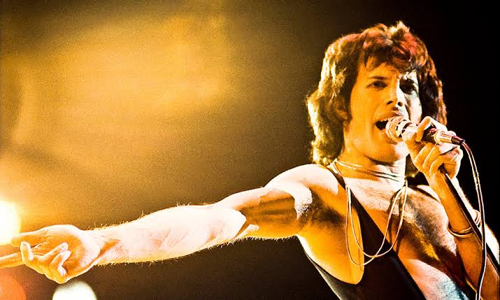 freddie mercury religion