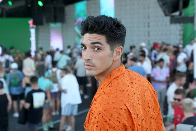 Is Taylor Zakhar Perez gay