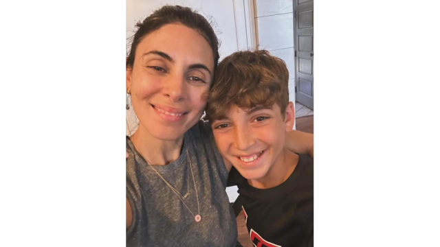 Jamie-Lynn Sigler’s Brave Son Triumphs Over ICU Battle, Walks Out of Hospital After 33 Days
