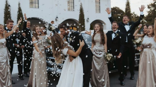 'Jana Duggar' and 'Stephen Wissmann' Tie the Knot in a Breathtaking Arkansas Ceremony